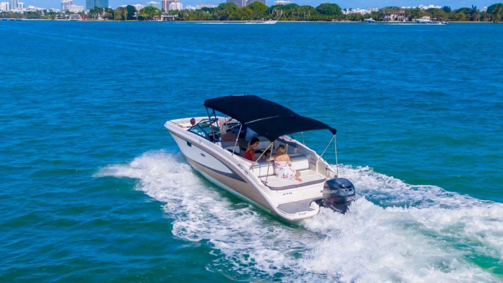 Are You Ready For A Coastal Adventure? What To Expect From A Day Boat Charter In Miami