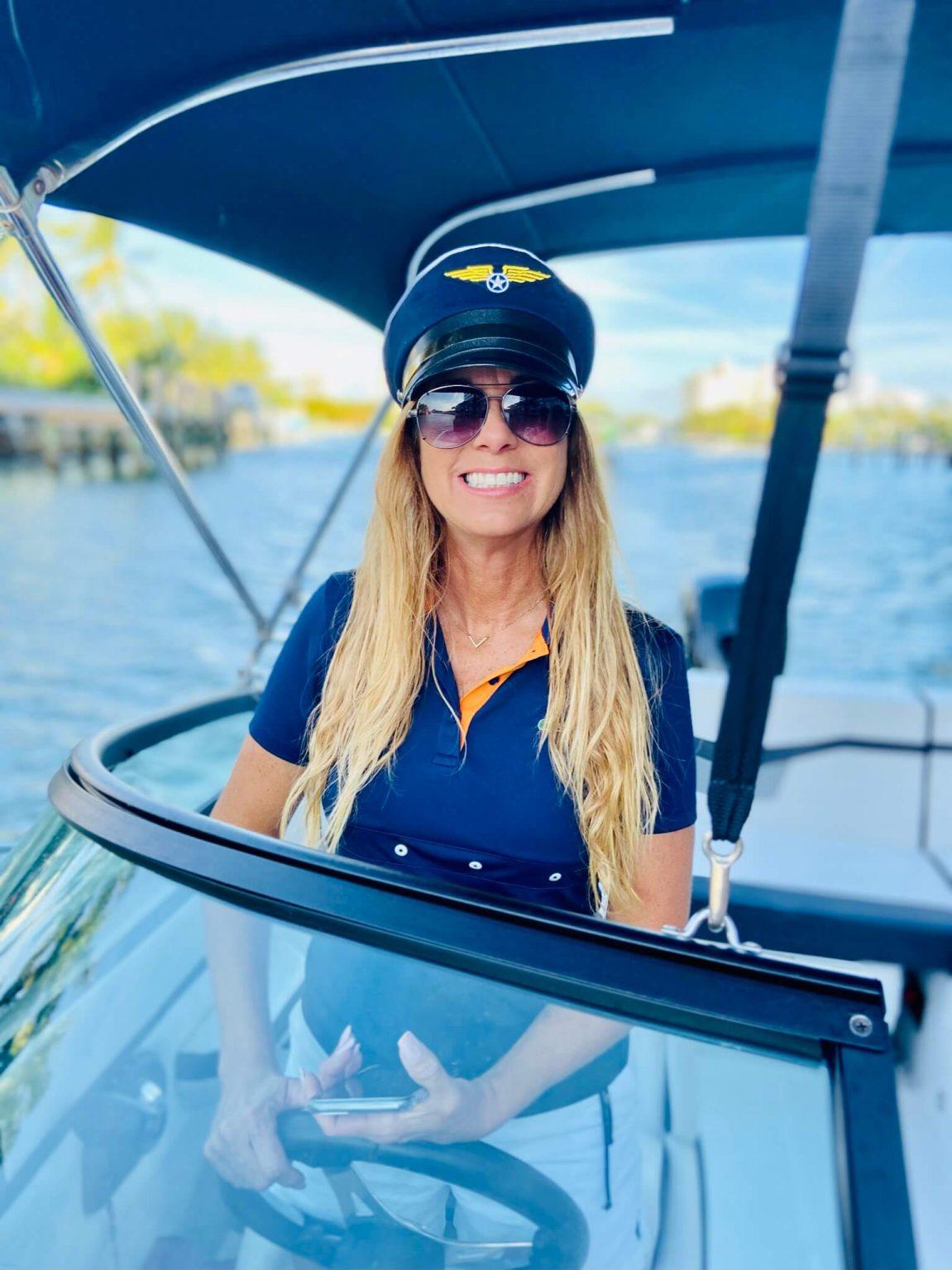 Boating Lesson Miami Learn How To Drive A Boat In Miami