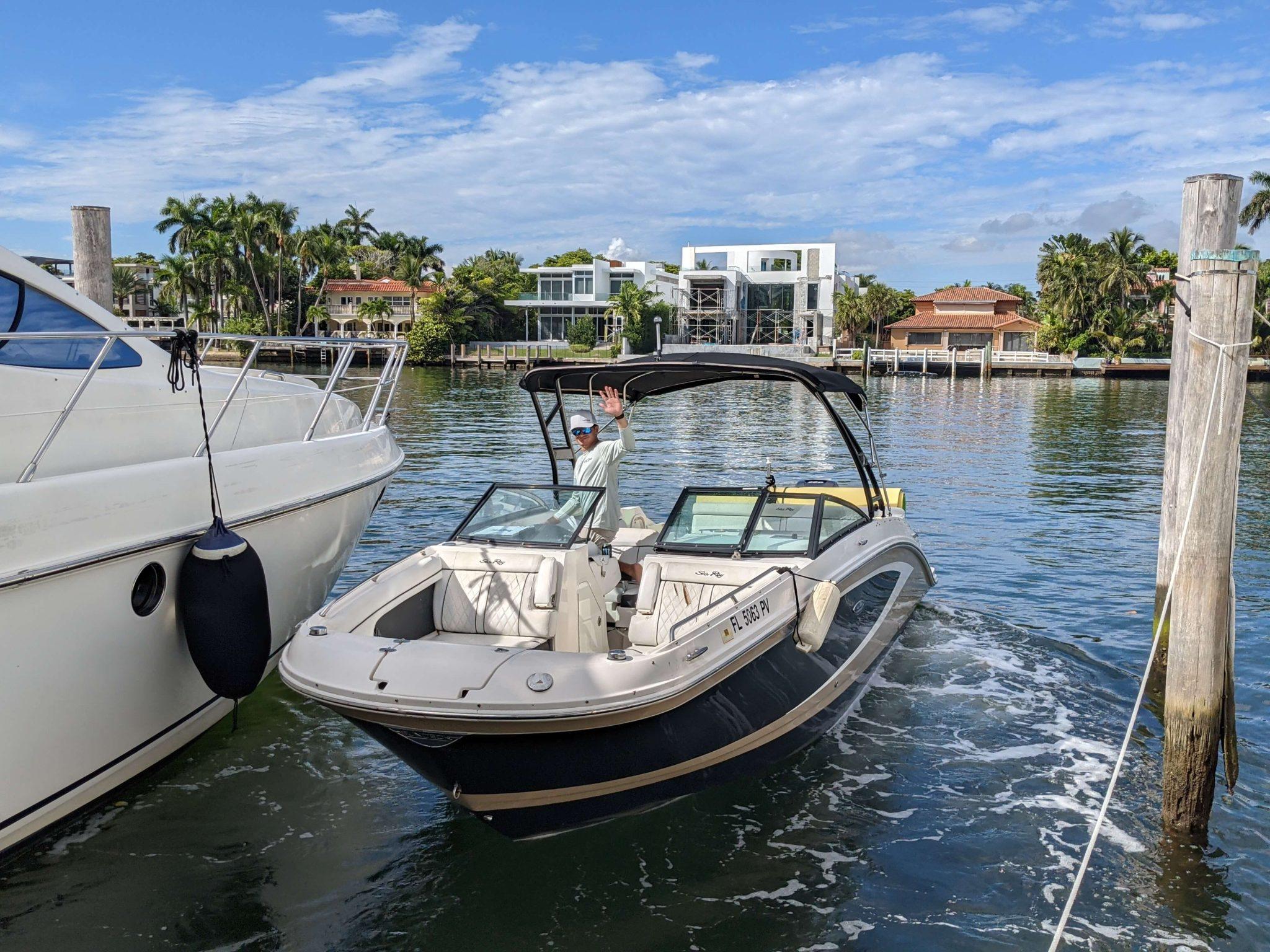 Boating Lesson Miami Learn How To Drive A Boat In Miami