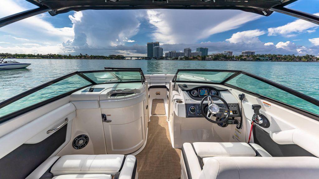 See amazing boats for rent on the Aquarius Miami boat rental gallerey!