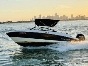 luxury boat rental pictures