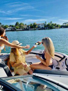 See How to Relax on Miami Luxury Boat Rental Pictures