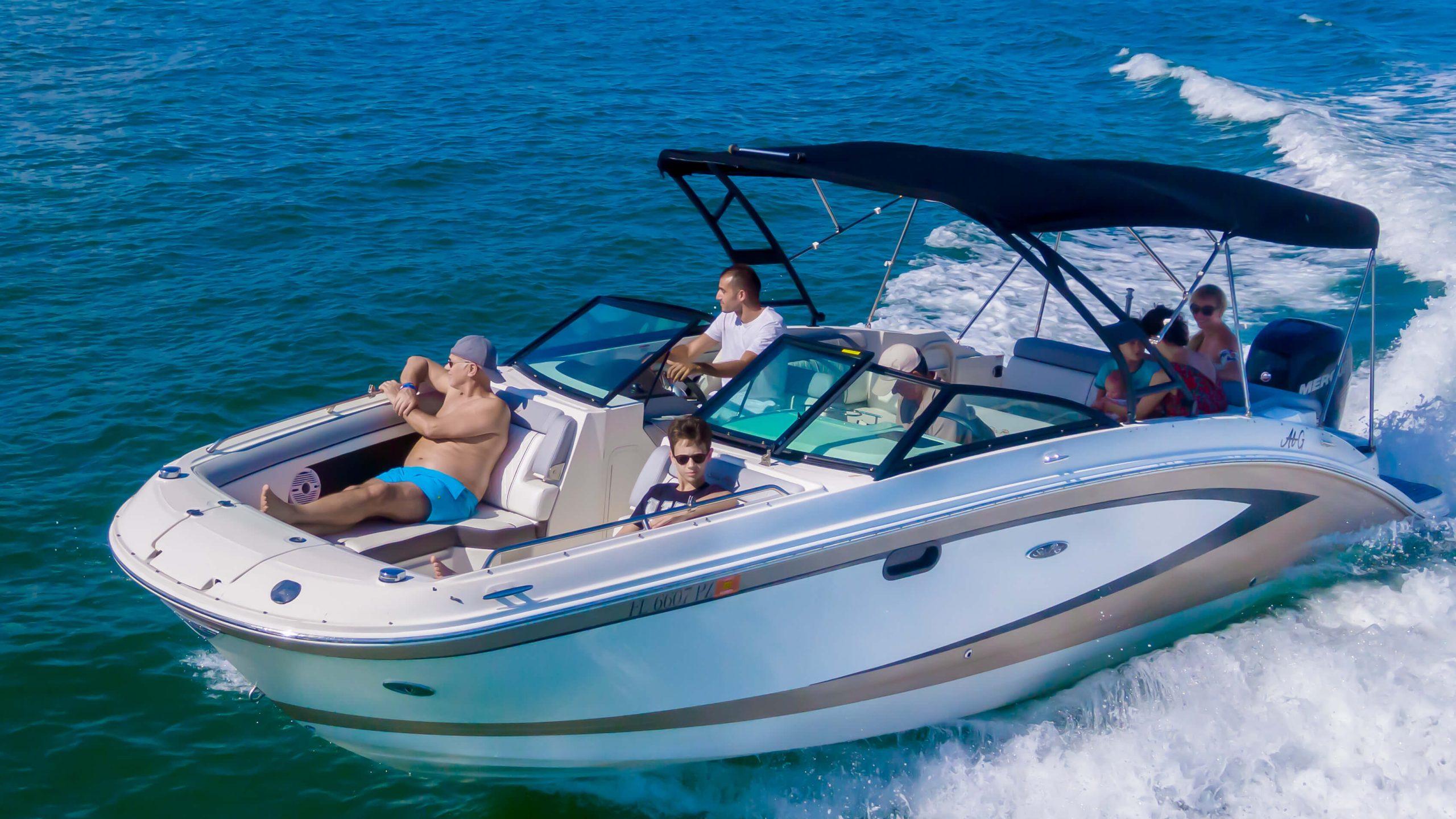 Reserve a Miami Boat Charter at Aquarius Boat Rentals!