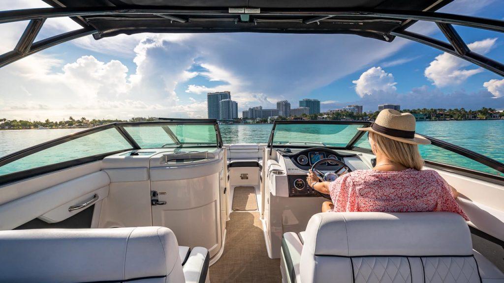 Spend The Day On Boat Tours In Biscayne Bay, Miami