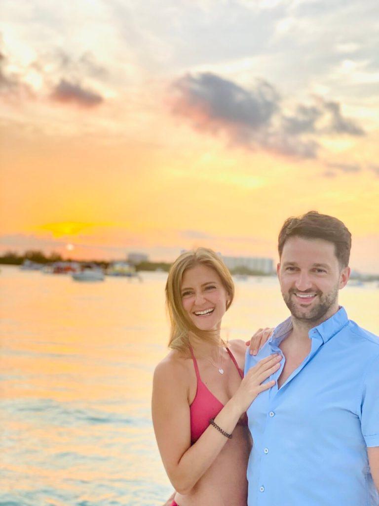 Get South Florida Wedding Proposal in Miami on a Boat at Aquarius Boat Rentals