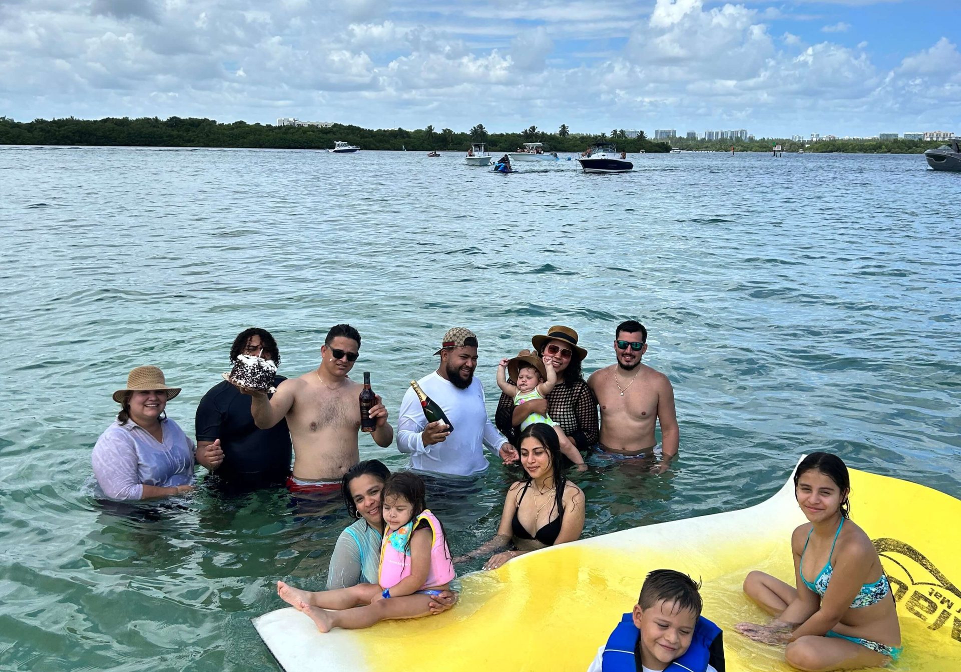 Transparent Boat Rental And Tour Prices For Hassle-Free Miami Adventure.